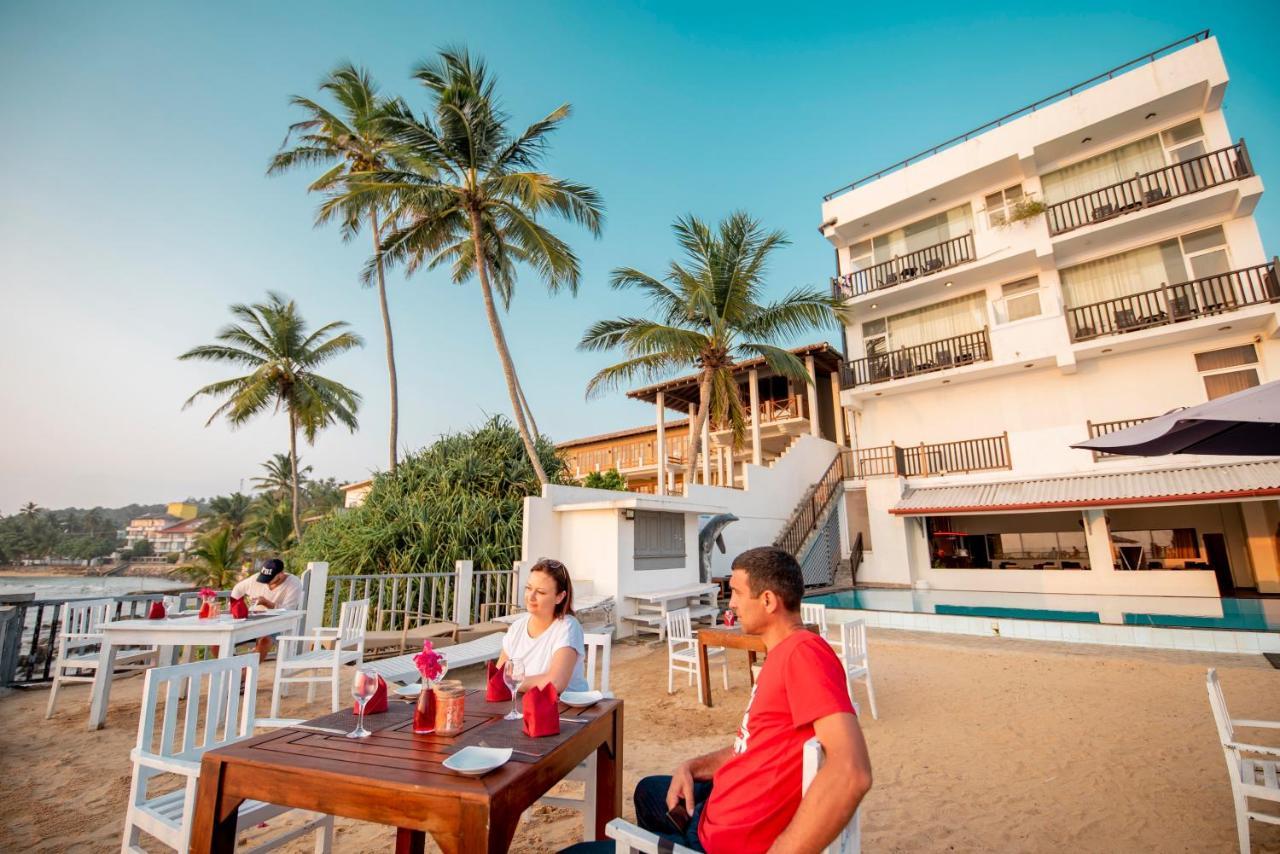 Rock Fort Beach Resort Унаватуна Екстериор снимка