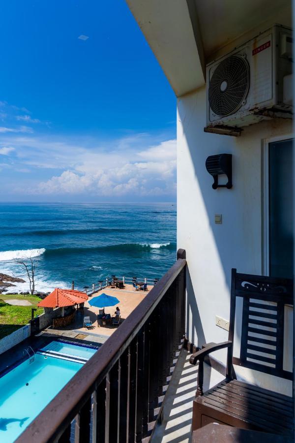 Rock Fort Beach Resort Унаватуна Екстериор снимка