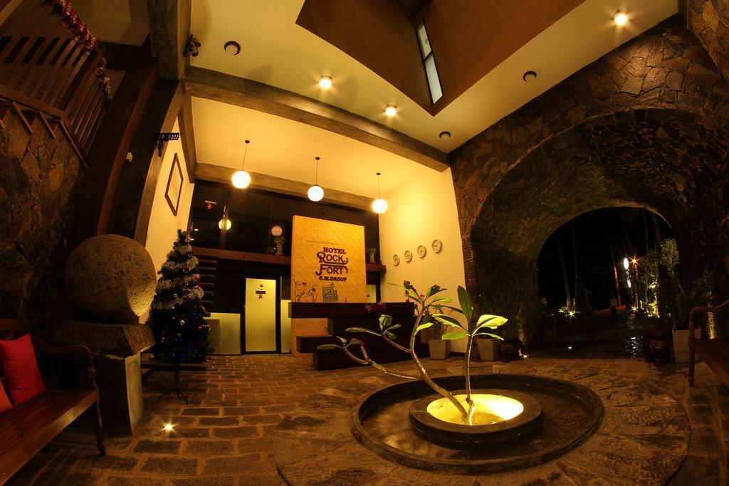 Rock Fort Beach Resort Унаватуна Екстериор снимка